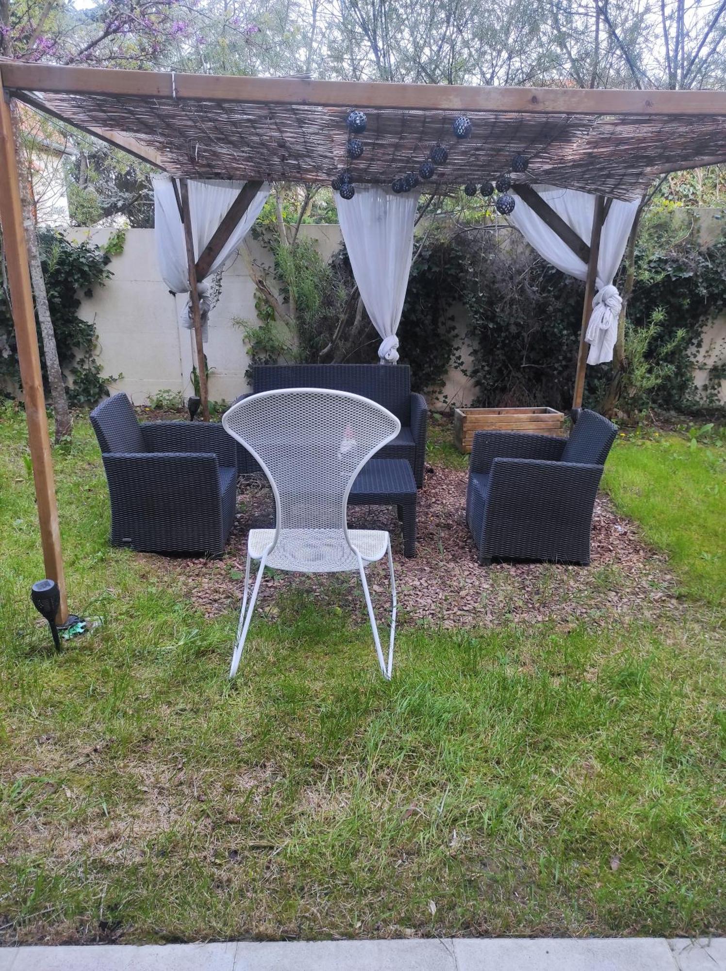 Tres Bel Appartement Avec Grand Jardin, Proche De Paris Vitry-sur-Seine Luaran gambar