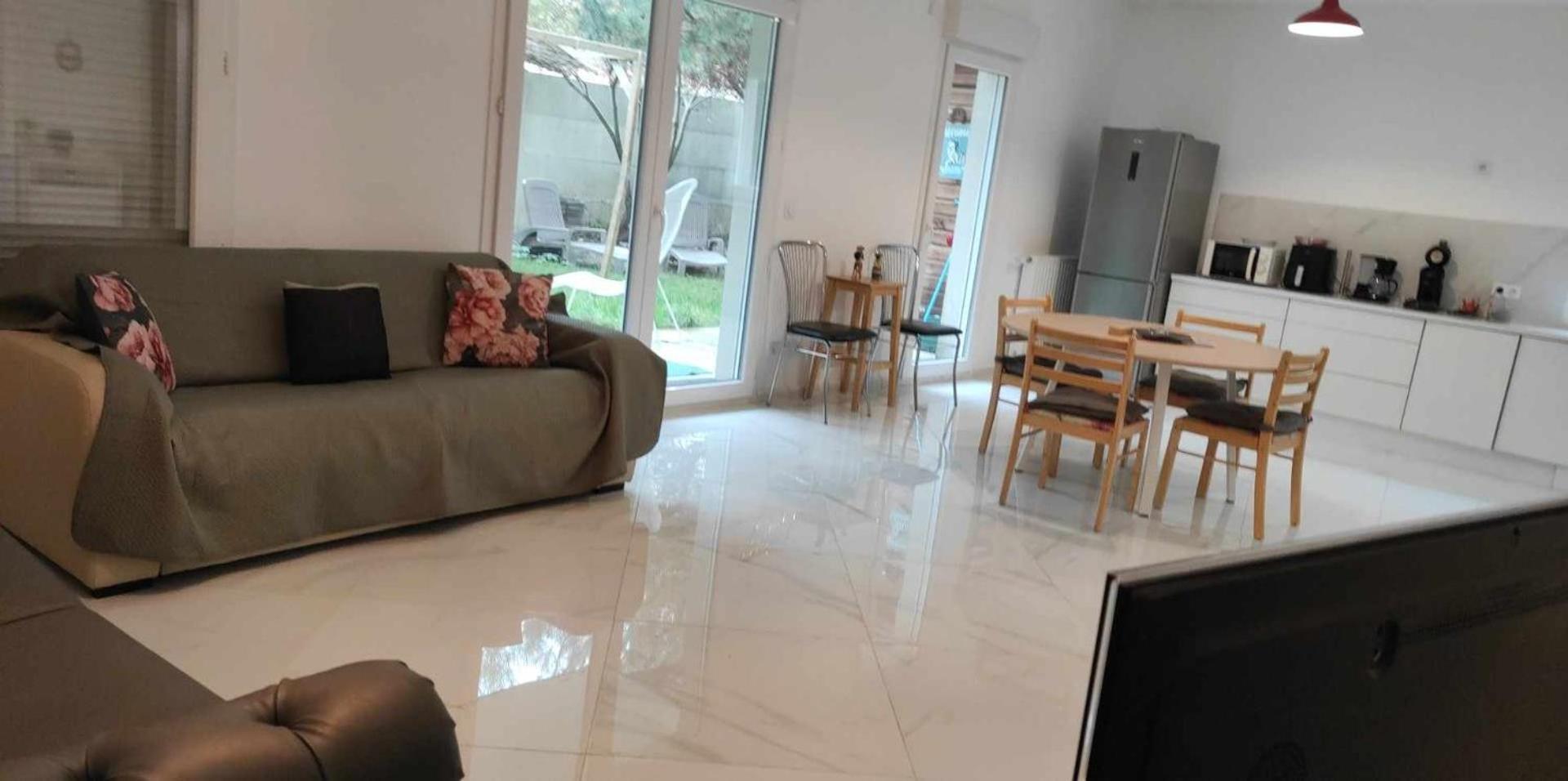 Tres Bel Appartement Avec Grand Jardin, Proche De Paris Vitry-sur-Seine Luaran gambar